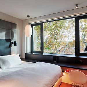 Kamer met een King Size Bed